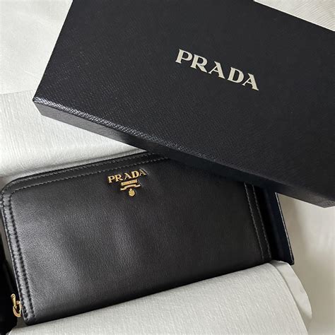 portafoglio prada prezzo outlet|Women's Prada Outlet .